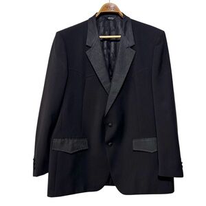 Vintage Western Tuxedo Blazer, Yoked Shoulders & Textured Collar & Pocket Flaps